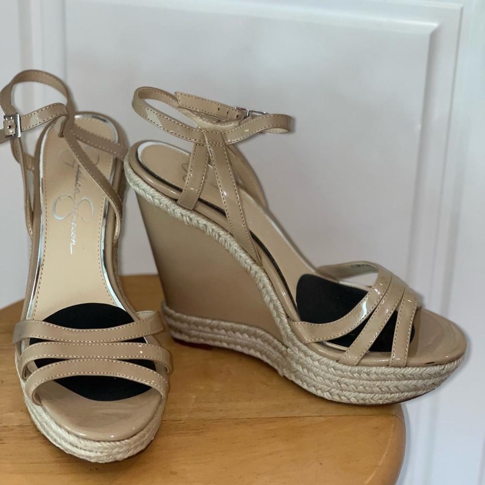 Jessica Simpson 7.5 wedge heel sandal